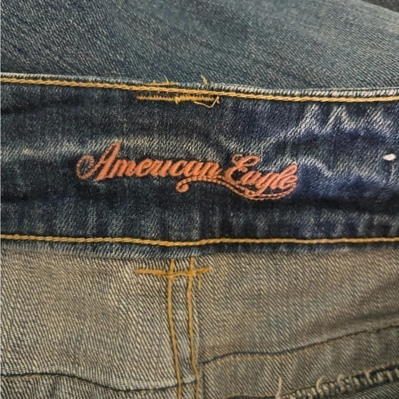 American Eagle Outfitters womens double button cropped 99/1 cotton/spandex sz 8 - Picture 5 of 5